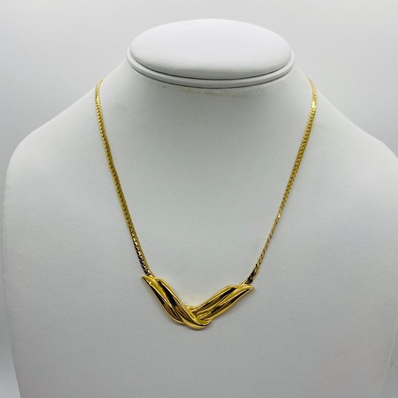 Vintage Trifari 16" Golden Snake Chain Necklace - Picture 3 of 9